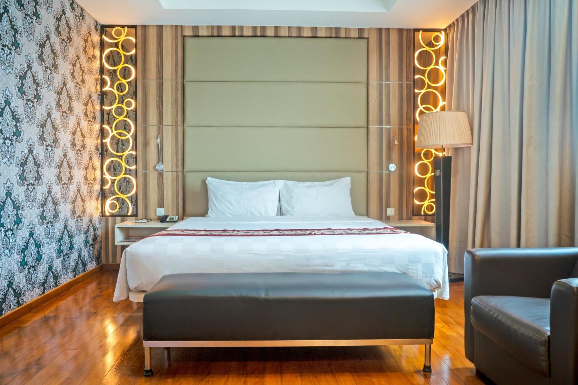 Nagoya Hill Hotel Batam Εξωτερικό φωτογραφία