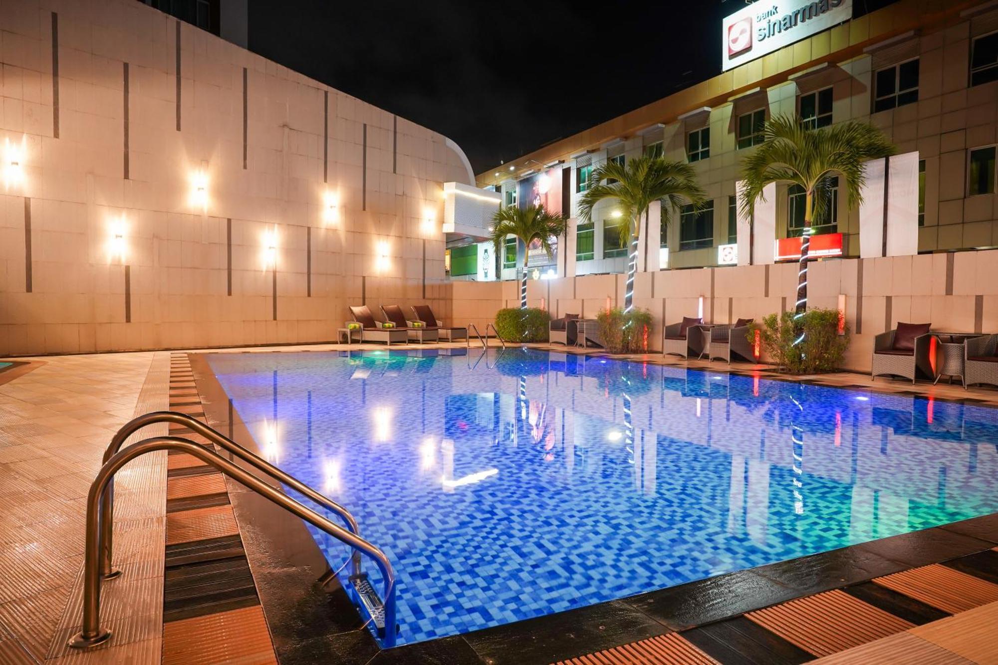 Nagoya Hill Hotel Batam Εξωτερικό φωτογραφία